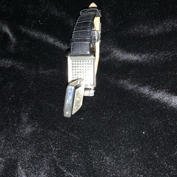 Stainless steel black and white men’s Rotary watch - Picture 5 of 6